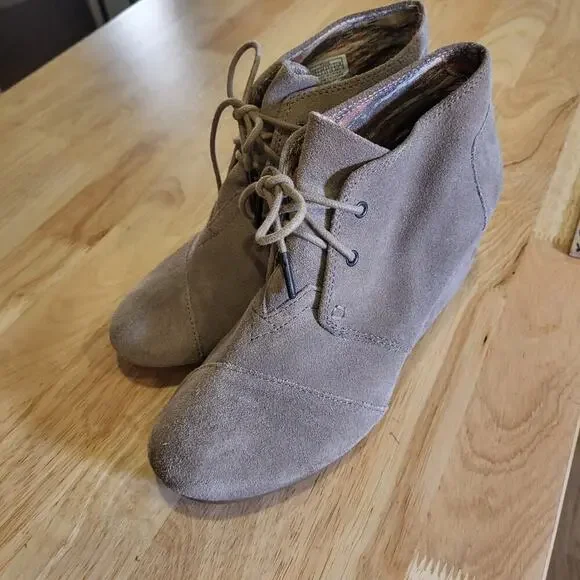 TOMS Gray Suede Leather Wedge Tie 8.5 - Picture 4 of 8